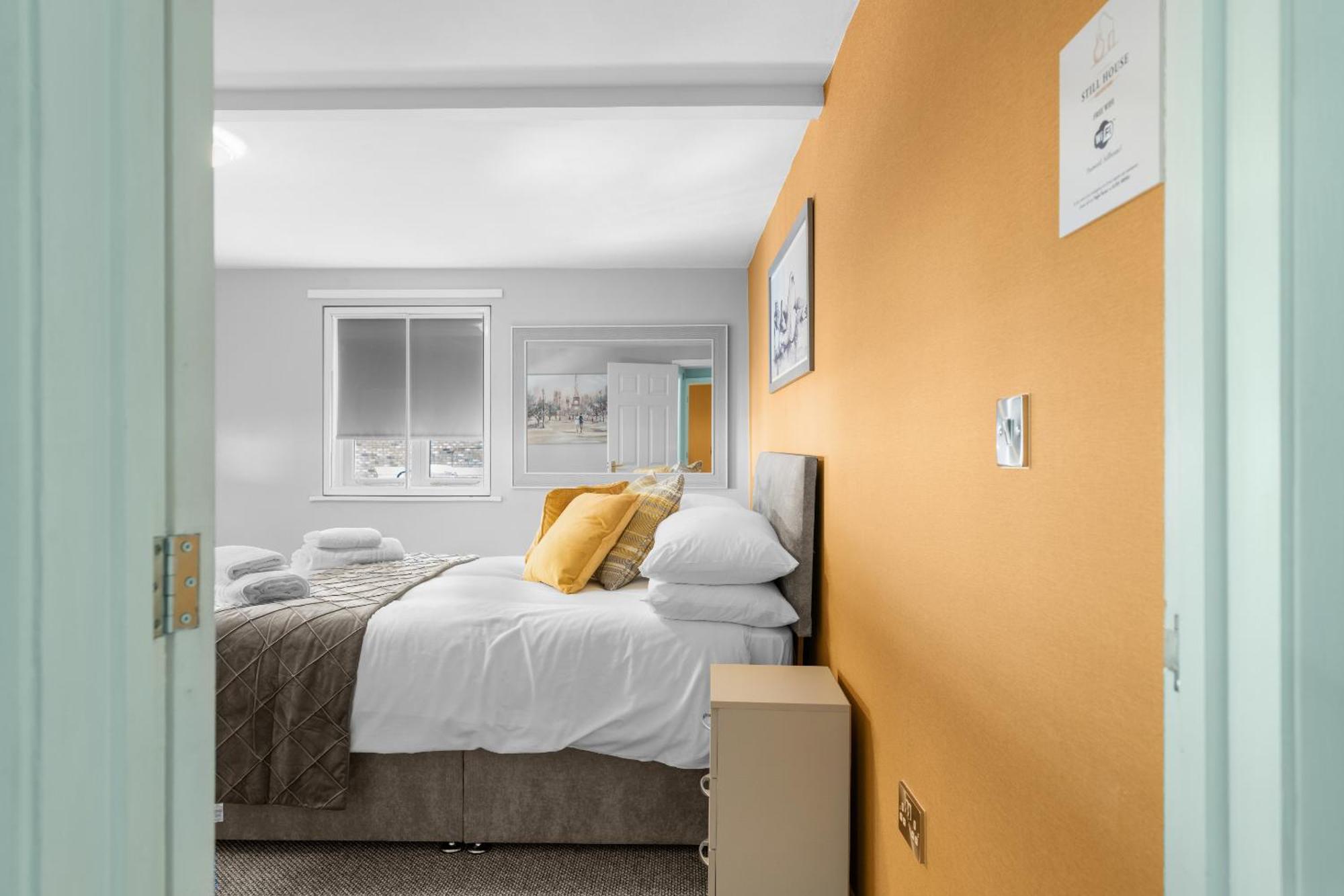 Still House Boston Quarto foto